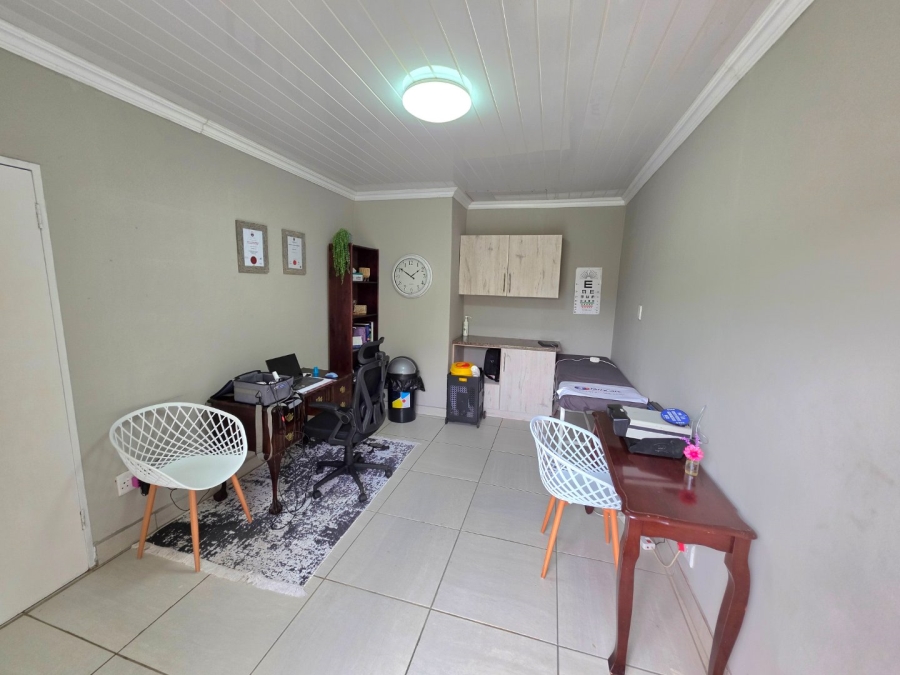 5 Bedroom Property for Sale in Panorama Free State